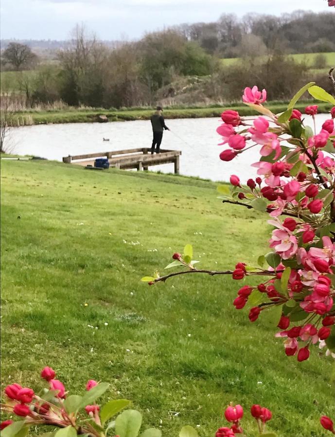Bransford Farm Fishery & B & B Buitenkant foto
